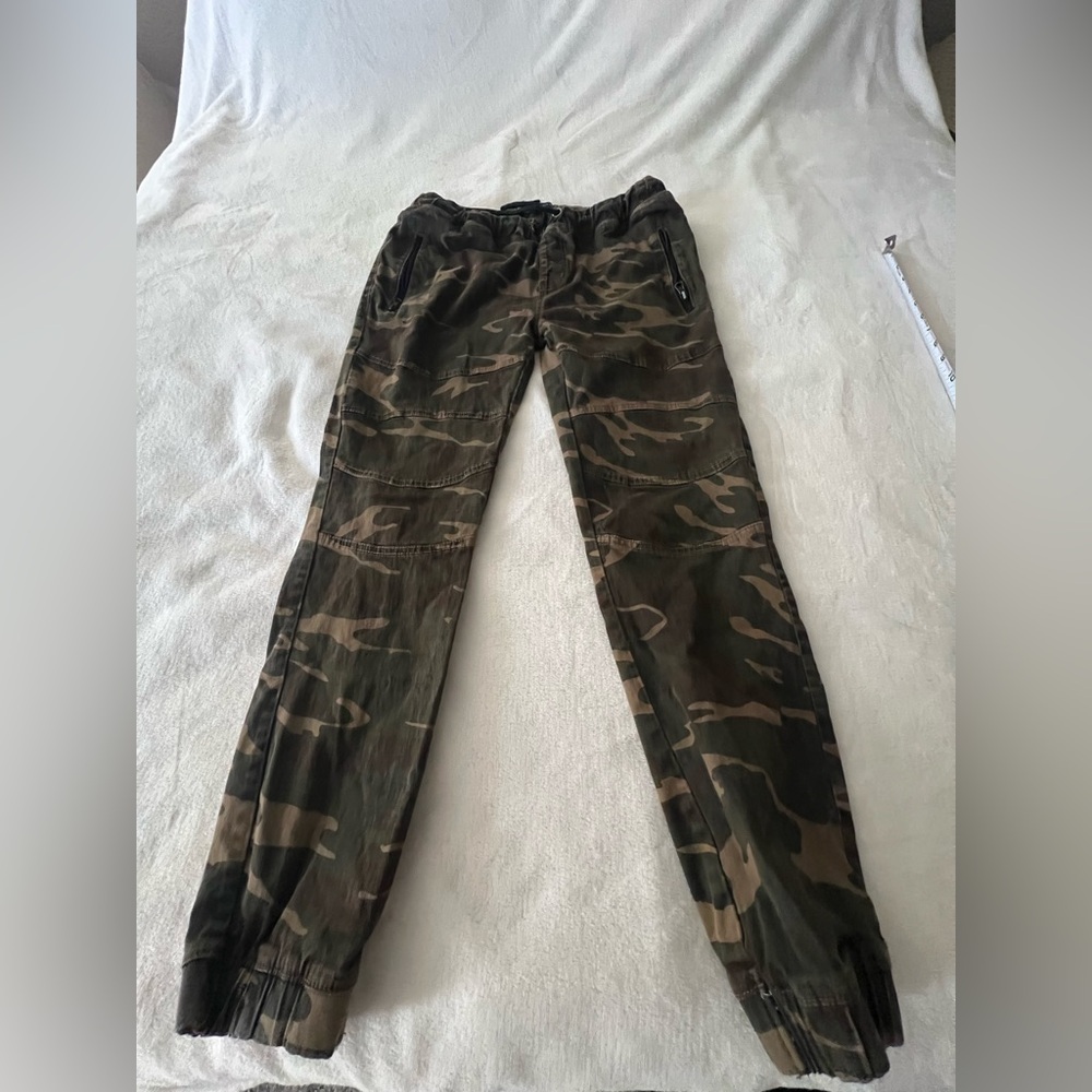 Free Planet Men's Camouflage Cargo Pants